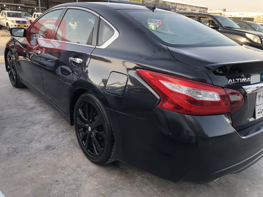 Nissan Altima